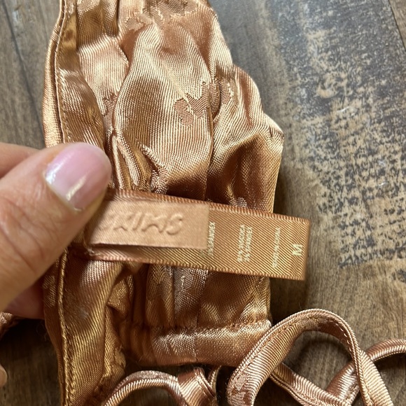 SKIMS Jacquard Jasper Triangle Bra - Picture 9 of 9